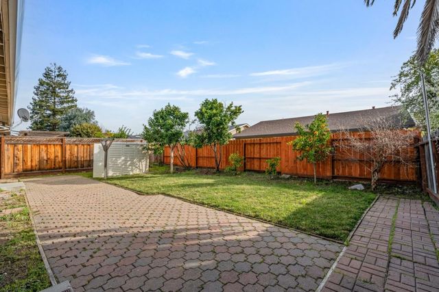 1005 Cherry Court, Hollister, CA 95023