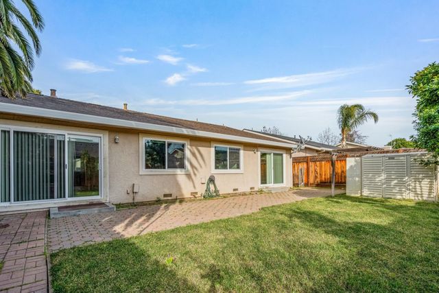 1005 Cherry Court, Hollister, CA 95023