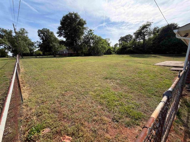 6111 Melvin Dr, Spartanburg, SC 29303