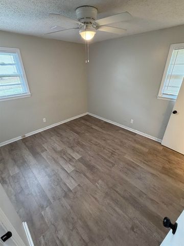6111 Melvin Dr, Spartanburg, SC 29303
