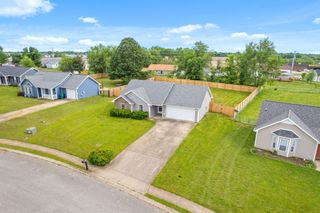 1074 Meshaw Trl, Clarksville, TN 37040