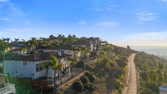 2152 Rocky Point Way, San Marcos, CA 92078