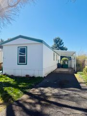 3700 Bellinger Lane SPC 53, Medford, OR 97501