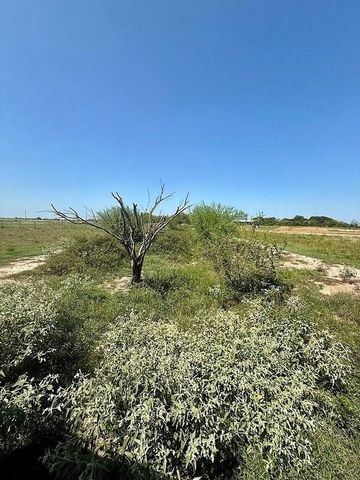 1993 Fm 2761, Cat Spring, TX 78933