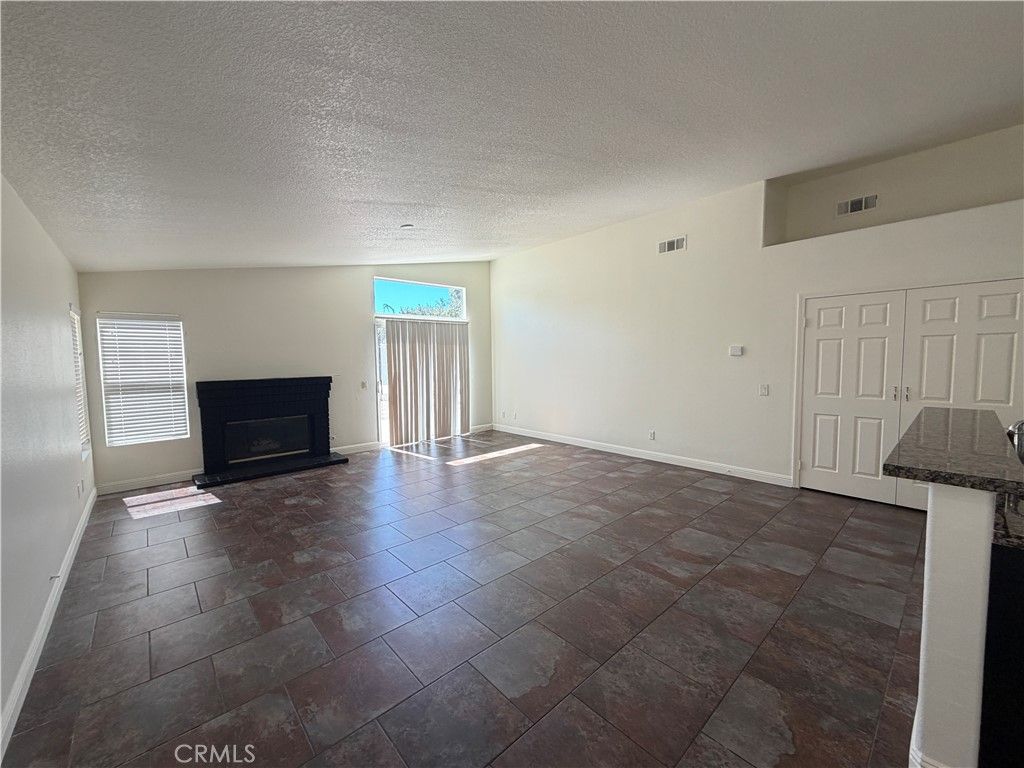 Image 12 of property listing at 37280 Huckaby Lane, Murrieta, CA 92562