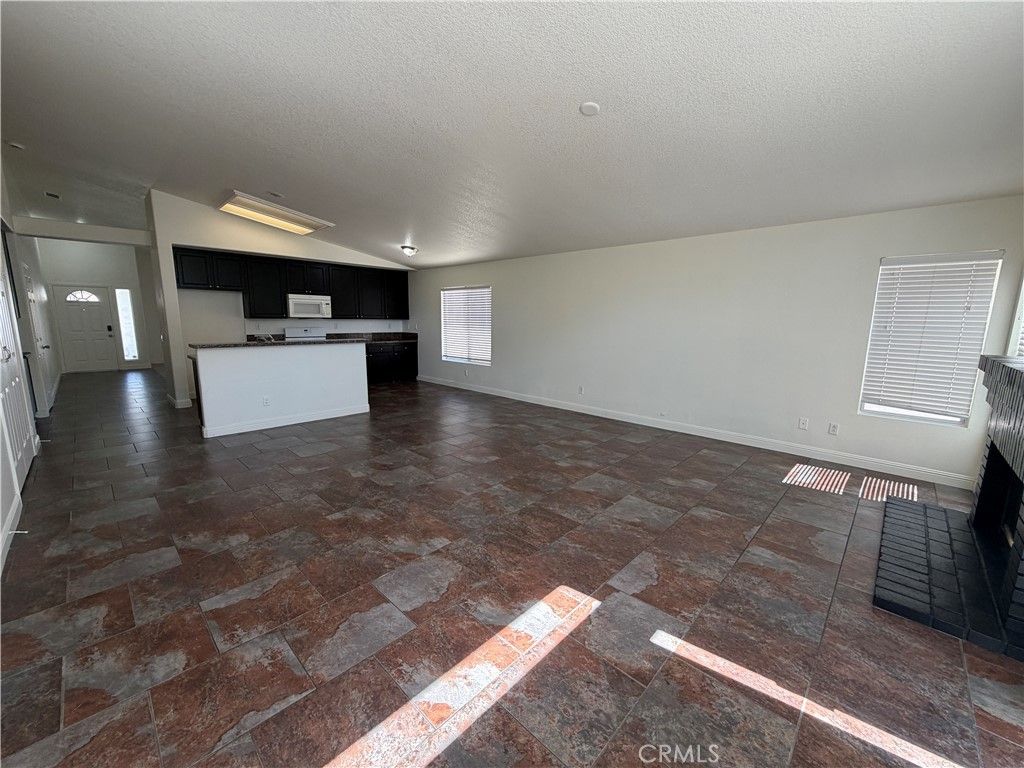 Image 14 of property listing at 37280 Huckaby Lane, Murrieta, CA 92562