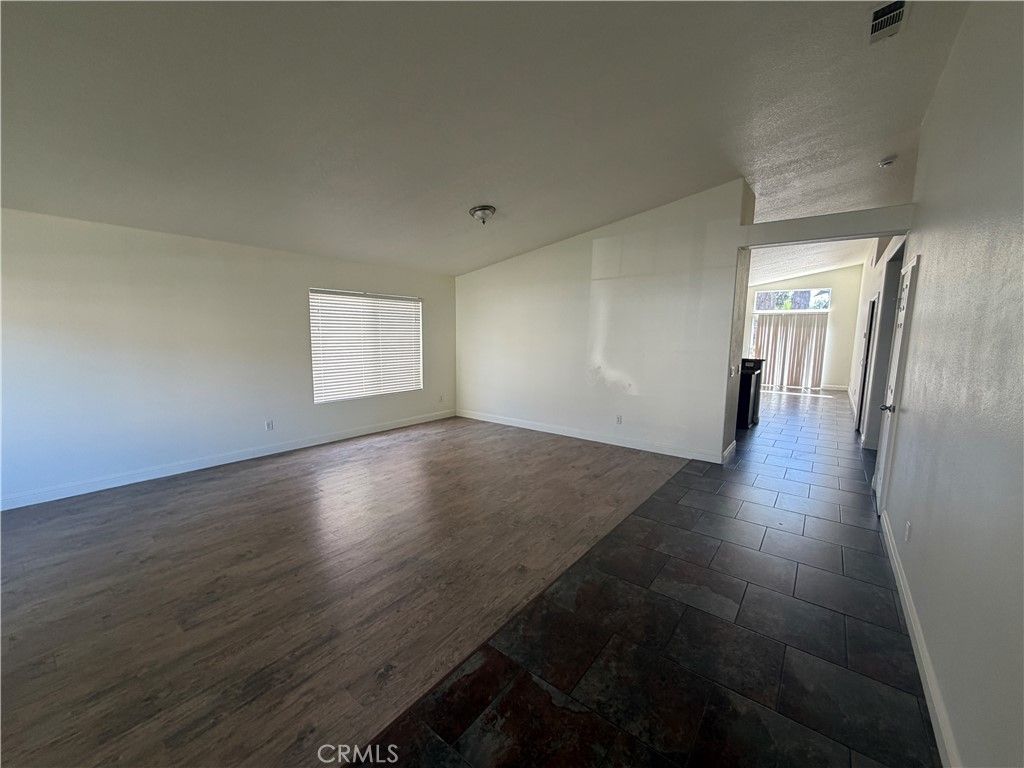 Image 3 of property listing at 37280 Huckaby Lane, Murrieta, CA 92562