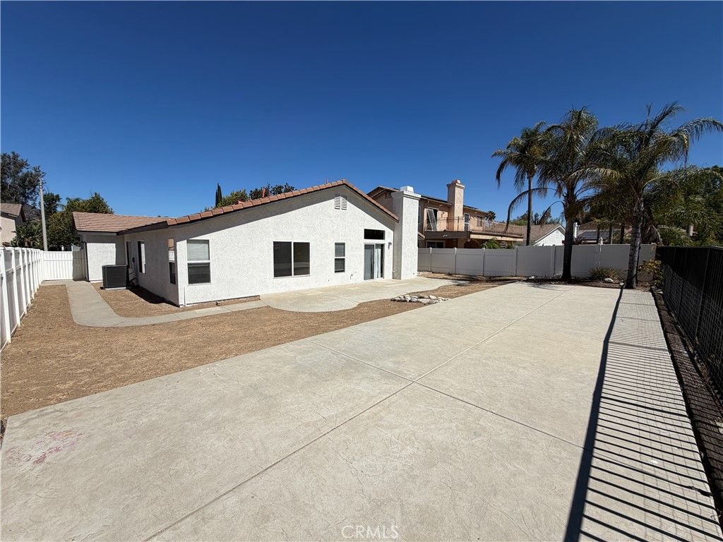 Image 37 of property listing at 37280 Huckaby Lane, Murrieta, CA 92562