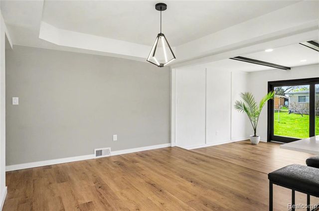 36299 Gregory Drive, Sterling Heights, MI 48312