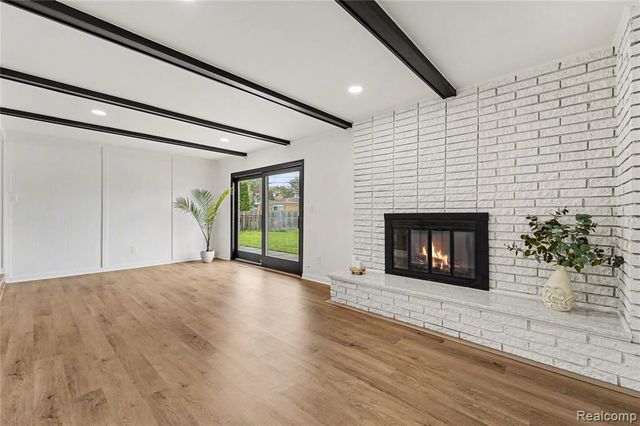 36299 Gregory Drive, Sterling Heights, MI 48312
