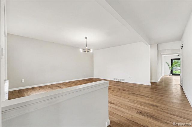 36299 Gregory Drive, Sterling Heights, MI 48312