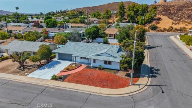 27190 Pinehurst, Menifee, CA 92586