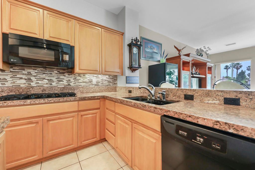 Image 17 of property listing at 47760 Via Montana, La Quinta, CA 92253