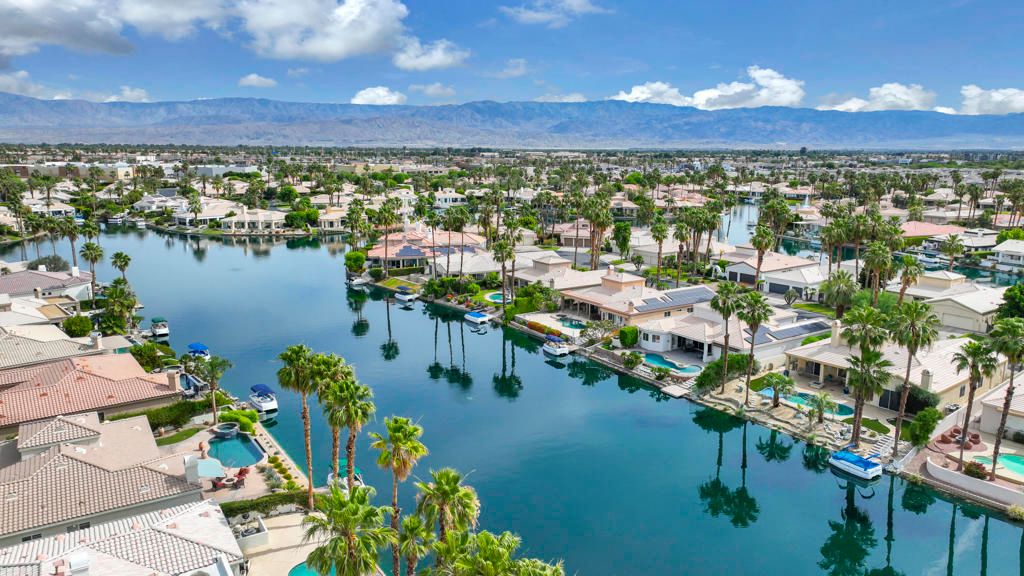 Image 44 of property listing at 47760 Via Montana, La Quinta, CA 92253