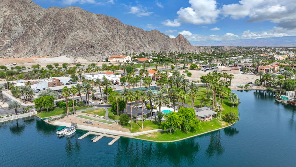 Image 50 of property listing at 47760 Via Montana, La Quinta, CA 92253