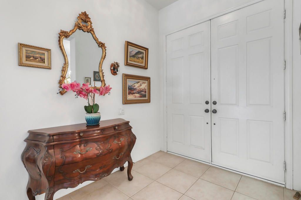 Image 7 of property listing at 47760 Via Montana, La Quinta, CA 92253