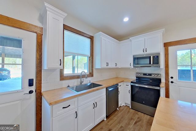 4701 Riggins Road, Blackshear, GA 31516