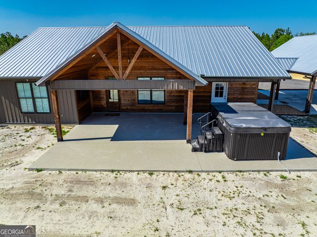 4701 Riggins Road, Blackshear, GA 31516