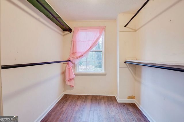 1460 Hillcrest Drive, Sugar Hill, GA 30518