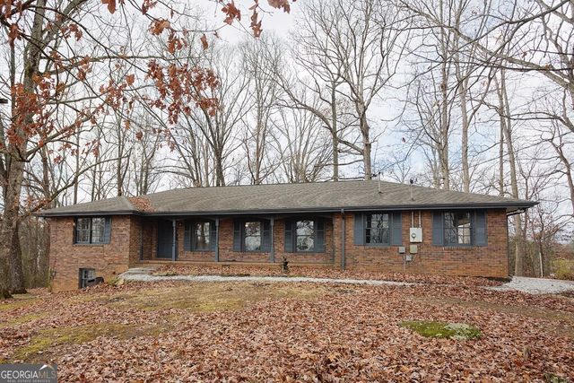 1460 Hillcrest Drive, Sugar Hill, GA 30518