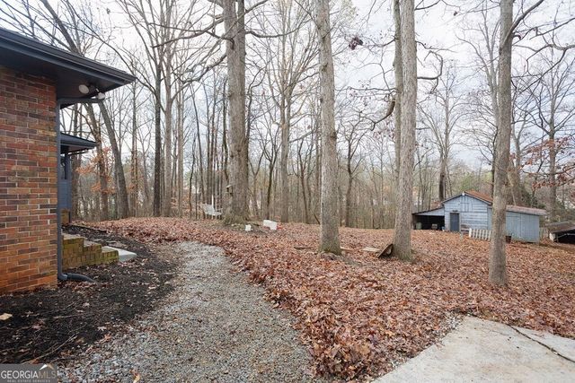 1460 Hillcrest Drive, Sugar Hill, GA 30518