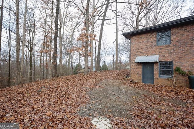 1460 Hillcrest Drive, Sugar Hill, GA 30518