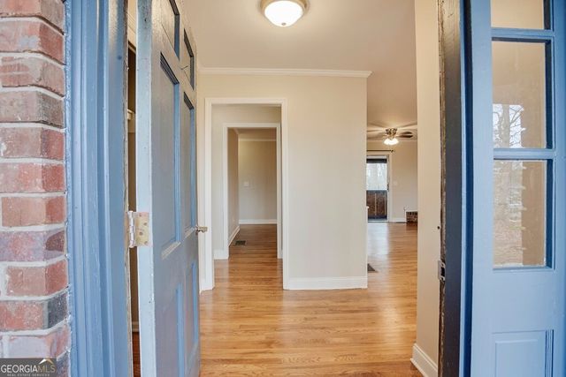 1460 Hillcrest Drive, Sugar Hill, GA 30518