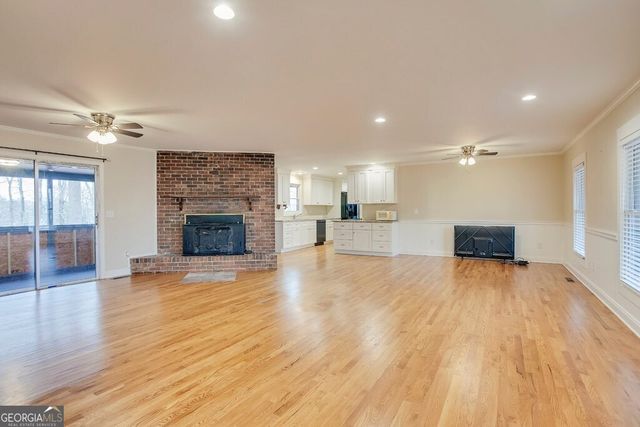 1460 Hillcrest Drive, Sugar Hill, GA 30518