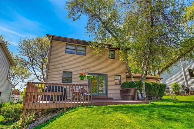 10 Flagstaff Court, Madison, WI 53719