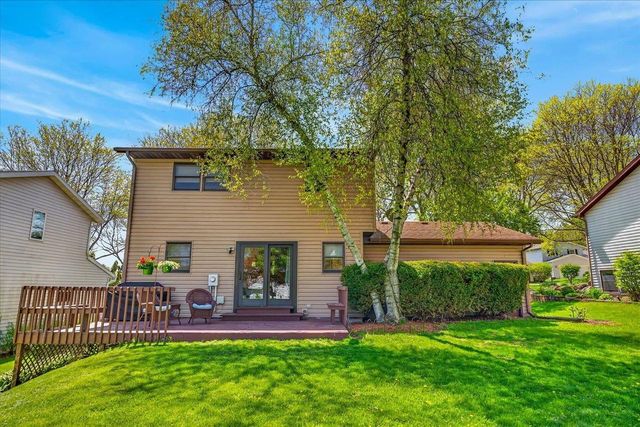 10 Flagstaff Court, Madison, WI 53719