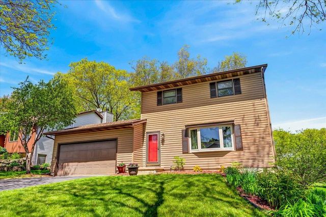 10 Flagstaff Court, Madison, WI 53719