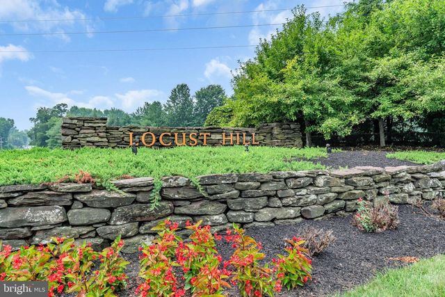 32 BEAR MEADE DR, Hamilton, NJ 08691