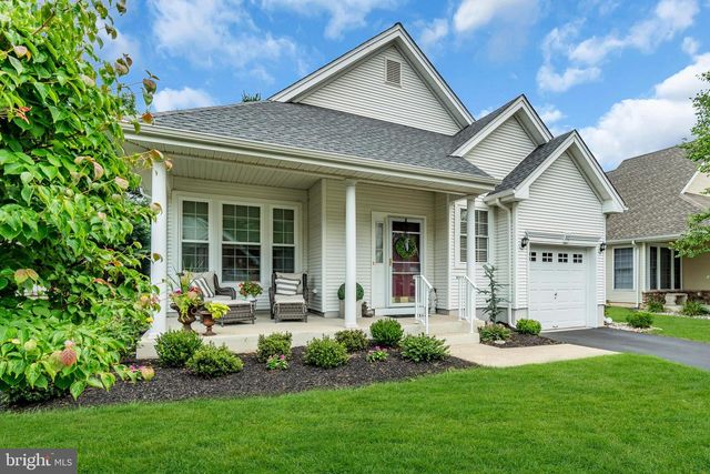 32 BEAR MEADE DR, Hamilton, NJ 08691