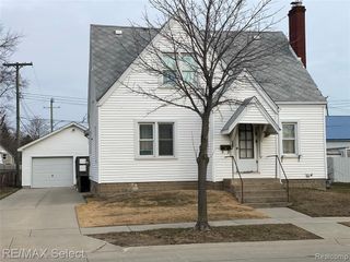 51 Runnels Street, Port Huron, MI 48060
