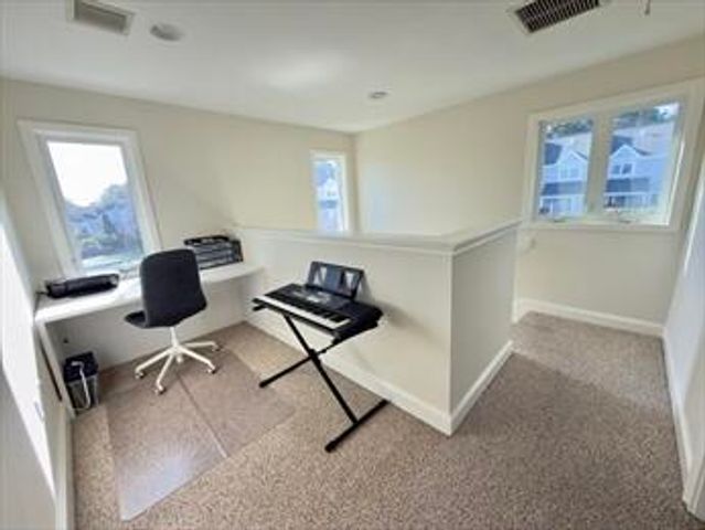 110 Westcliff Drive UNIT 110, Plymouth, MA 02360