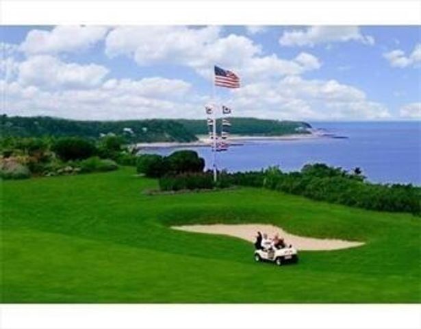 110 Westcliff Drive UNIT 110, Plymouth, MA 02360