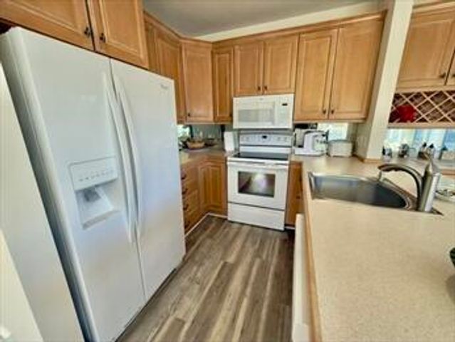 110 Westcliff Drive UNIT 110, Plymouth, MA 02360