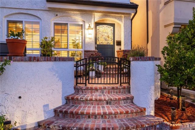 205 4th street, Seal Beach, CA 90740