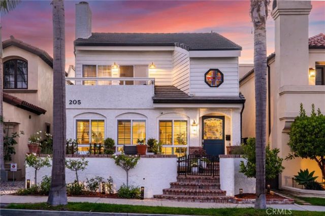 205 4th street, Seal Beach, CA 90740