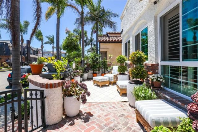 205 4th street, Seal Beach, CA 90740