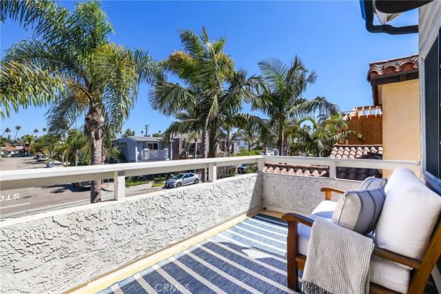 205 4th street, Seal Beach, CA 90740