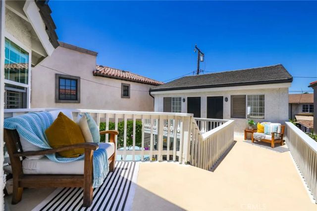 205 4th street, Seal Beach, CA 90740