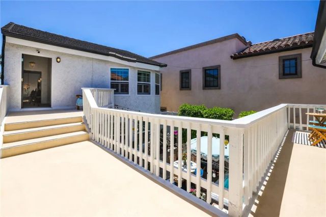 205 4th street, Seal Beach, CA 90740