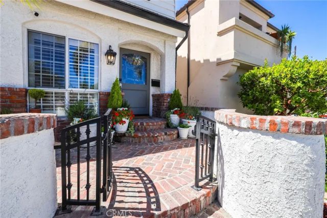 205 4th street, Seal Beach, CA 90740