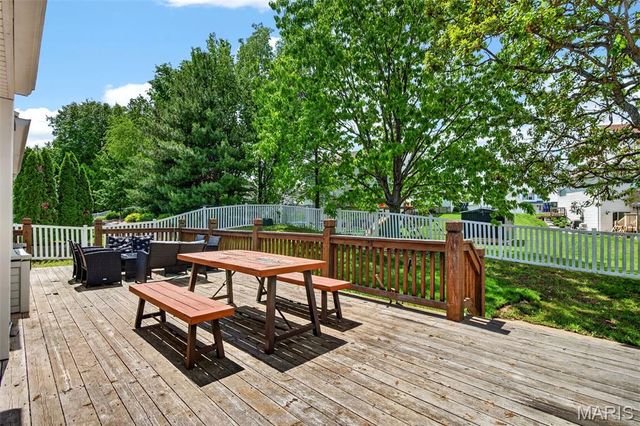 2705 Providence Ridge Drive, Wentzville, MO 63385