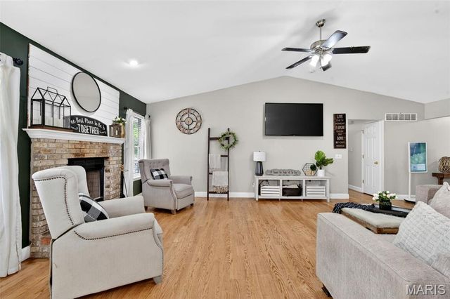 2705 Providence Ridge Drive, Wentzville, MO 63385