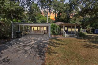 743 Charmaine Drive E, Woodville, TX 75979