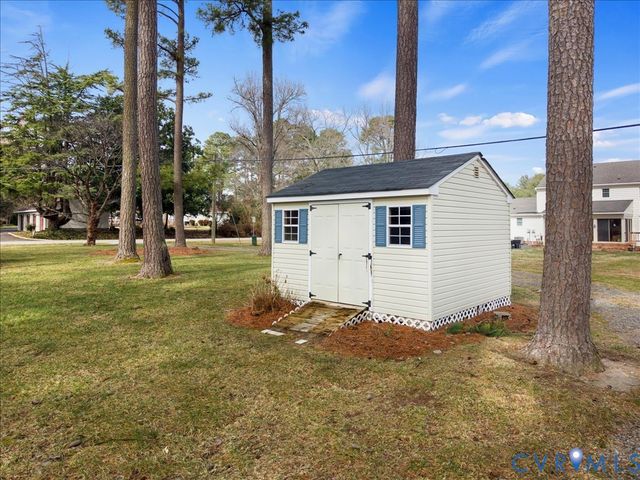 9172 Robin Ridge Dr, Mechanicsville, VA 23116