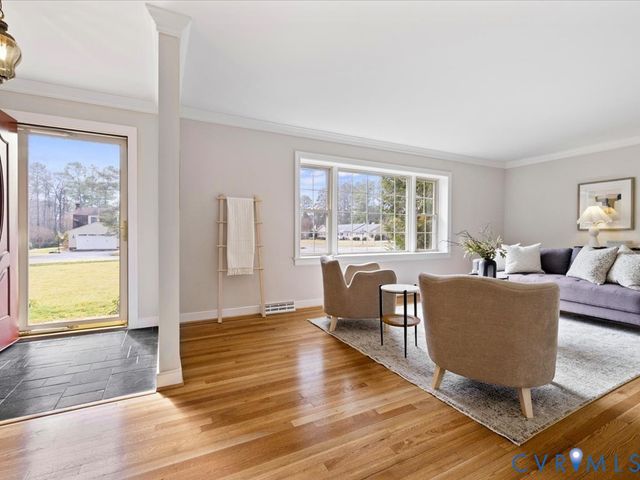 9172 Robin Ridge Dr, Mechanicsville, VA 23116