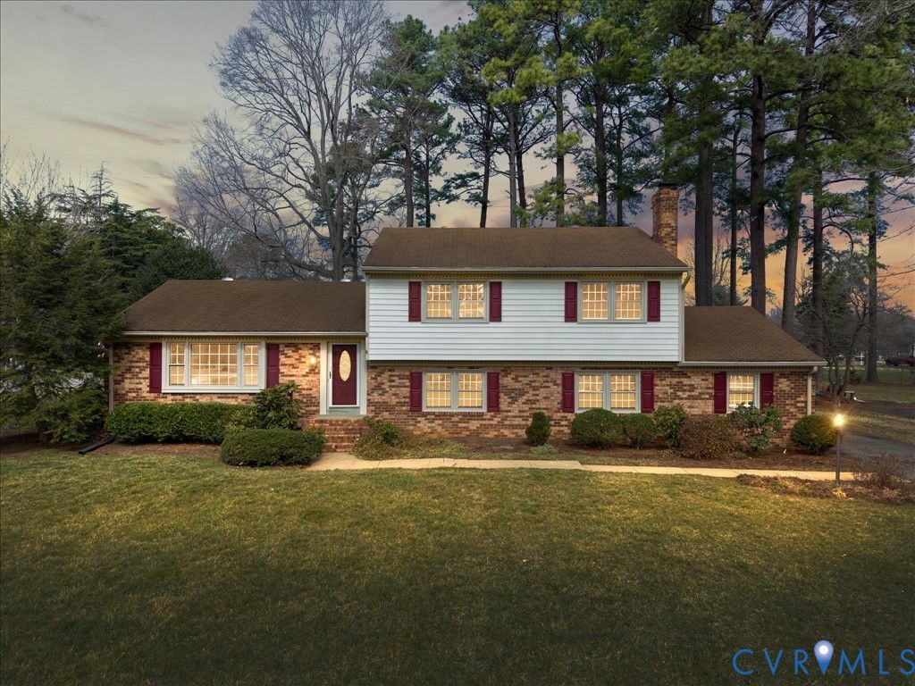 9172 Robin Ridge Dr, Mechanicsville, VA 23116